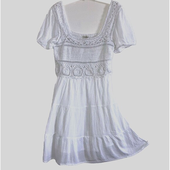 JESSICA SIMPSON M Solid White Crochet Lace Fit & Flare Short Sleeve Ruffle Dress - Picture 1 of 5